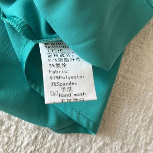 Flowy turquoise blouse/ adjustable bow - Picture 4 of 5